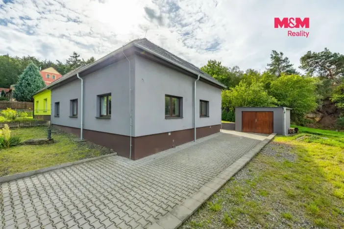 Prodej kanceláře, Slaný - Kvíc, K. Kernera, 174 m2