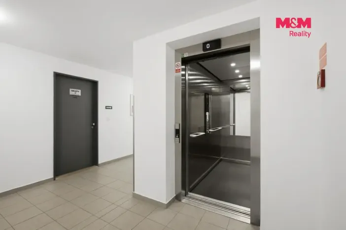 Pronájem bytu 1+kk, Nové Strašecí, Viktora Olivy, 27 m2