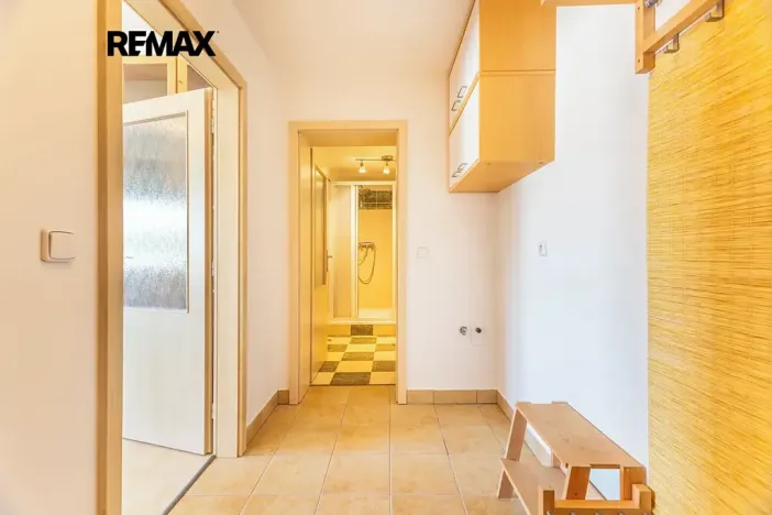 Prodej bytu 2+kk, Dobřichovice, Za Parkem, 42 m2