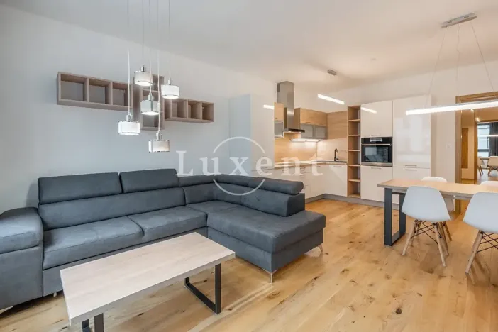 Pronájem bytu 2+kk, Praha - Nusle, Muzikova, 61 m2