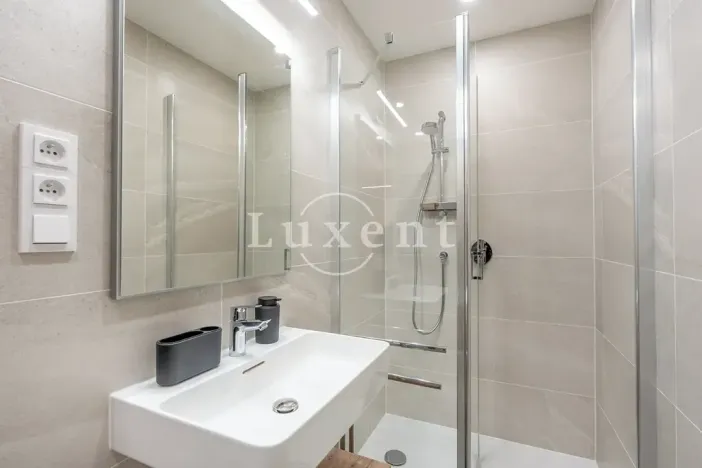 Pronájem bytu 2+kk, Praha - Nusle, Muzikova, 61 m2