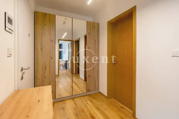 Pronájem bytu 2+kk, Praha - Nusle, Muzikova, 61 m2