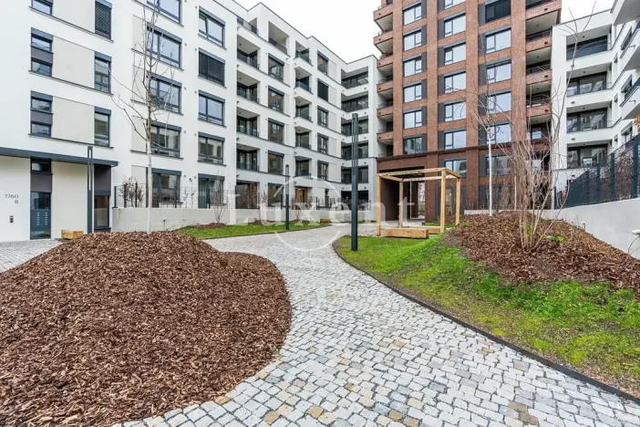 Pronájem bytu 2+kk, Praha - Nusle, Muzikova, 61 m2