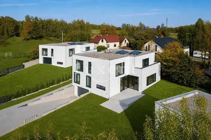 Prodej rodinného domu, Velké Popovice, Malostranská, 350 m2