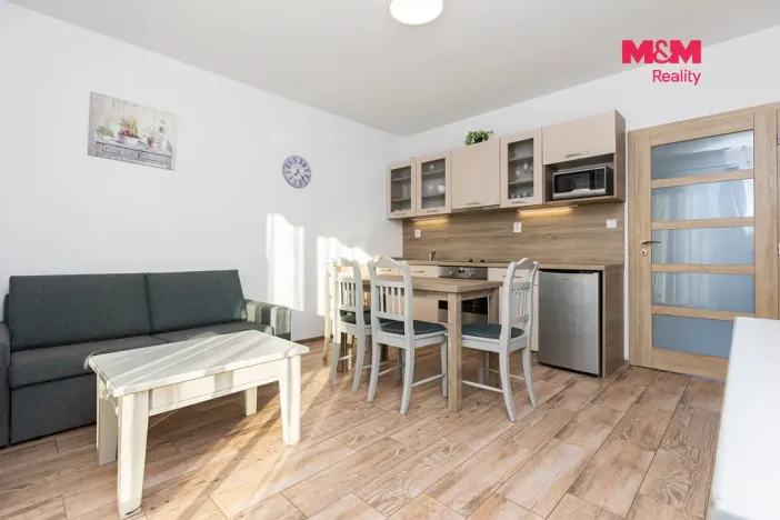 Prodej činžovního domu, Dříteč, 122 m2