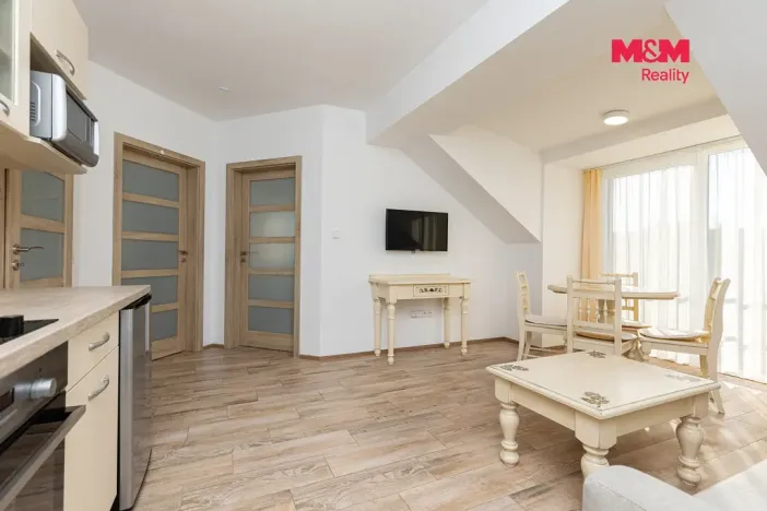 Prodej činžovního domu, Dříteč, 244 m2