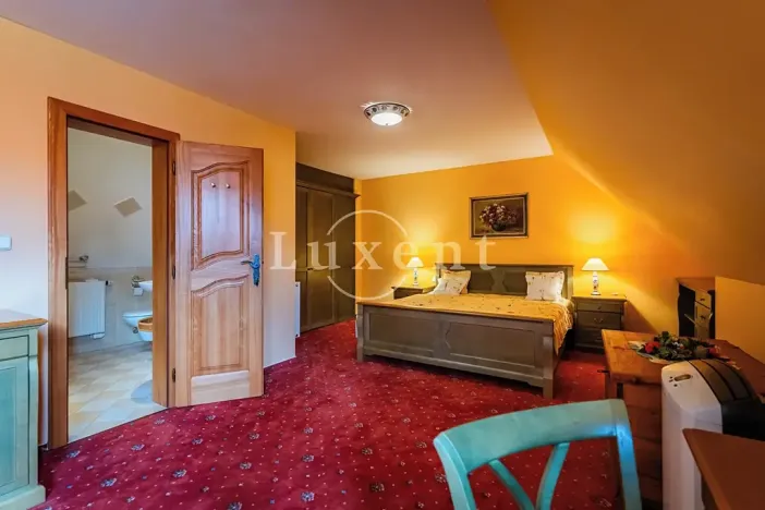 Prodej ubytování, Třebotov, U Tvrze, 2500 m2