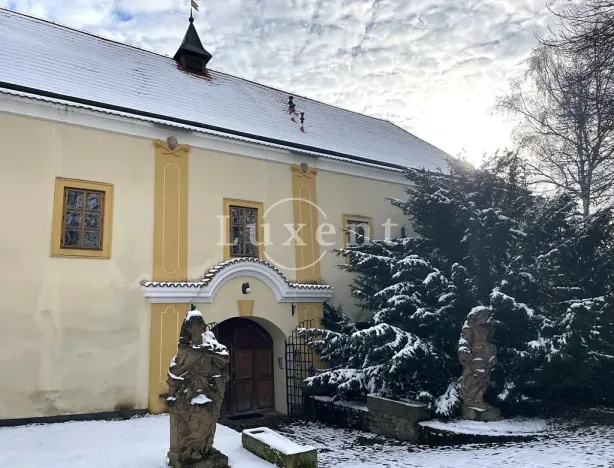 Prodej ubytování, Třebotov, U Tvrze, 2500 m2