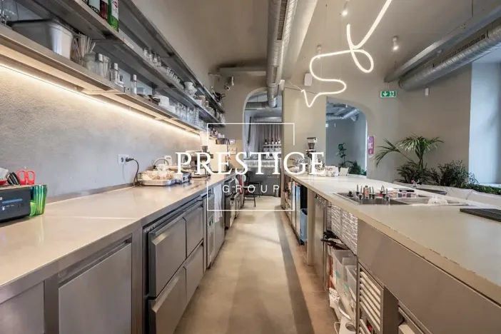 Pronájem restaurace, Praha - Žižkov, Seifertova, 273 m2