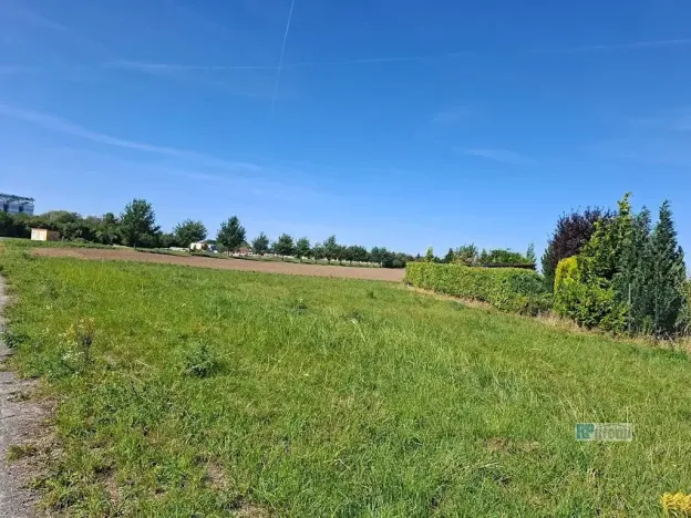 Prodej pozemku pro bydlení, Sluštice, 1015 m2