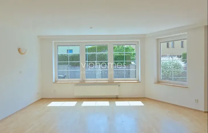 Pronájem vily, Praha - Řeporyje, Žilovská, 500 m2