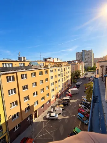 Pronájem bytu 1+kk, Praha - Vršovice, K louži, 35 m2