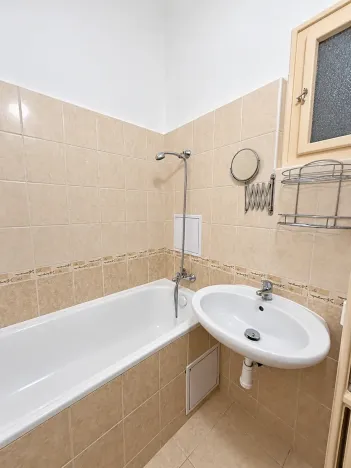 Pronájem bytu 1+kk, Praha - Vršovice, K louži, 32 m2