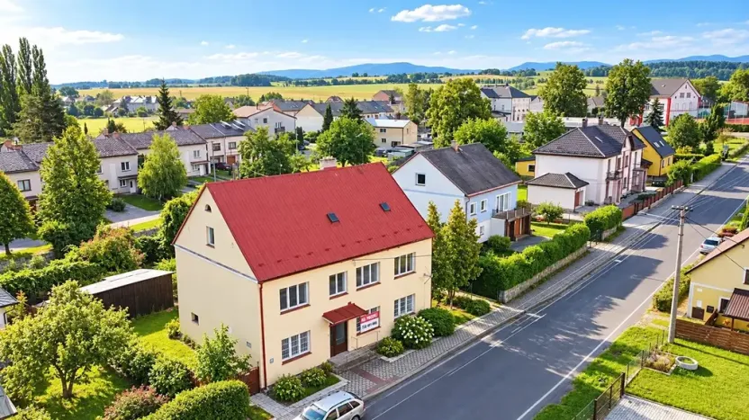 Prodej rodinného domu, Bernartice, 320 m2