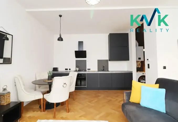 Pronájem bytu 1+kk, Karlovy Vary, Sadová, 50 m2
