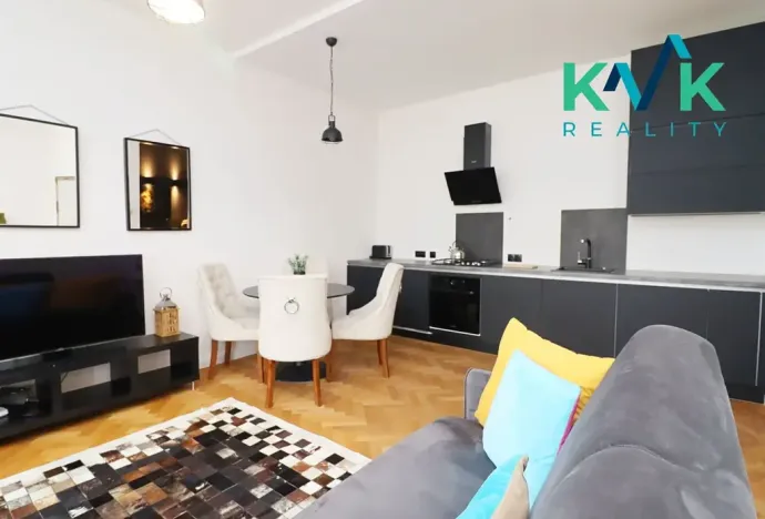 Pronájem bytu 1+kk, Karlovy Vary, Sadová, 50 m2