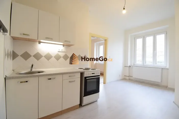 Pronájem bytu 2+kk, Praha - Nusle, Na Vítězné pláni, 52 m2
