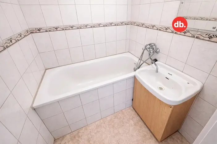 Prodej bytu 2+1, Nová Role, Rolavská, 54 m2