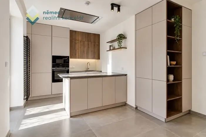 Pronájem bytu 3+kk, Praha - Strašnice, V úžlabině, 77 m2