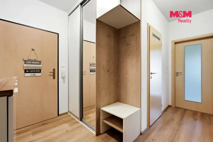 Prodej bytu 3+kk, Praha - Hostavice, U Hostavického potoka, 72 m2