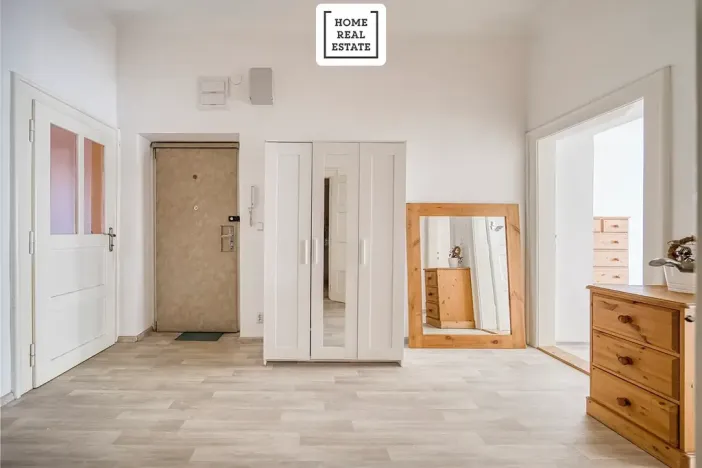 Pronájem bytu 2+kk, Praha - Vinohrady, Korunní, 79 m2