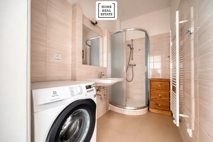 Pronájem bytu 2+kk, Praha - Vinohrady, Korunní, 79 m2
