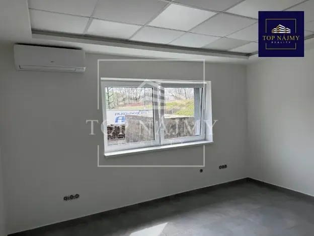 Pronájem skladu, Ostrava, Opavská, 500 m2