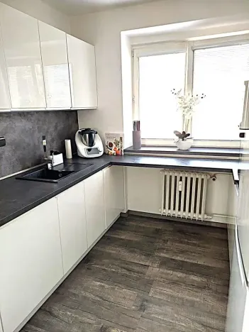Pronájem bytu 2+1, Hradec Králové, Labská kotlina, 55 m2