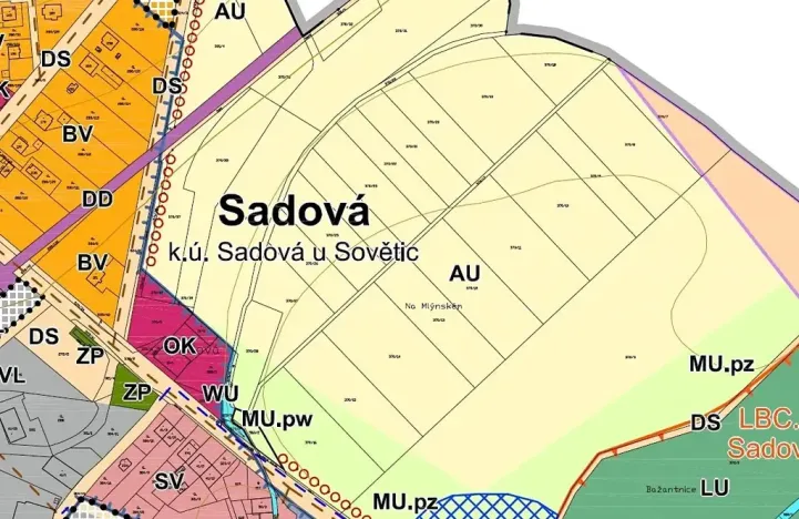 Prodej podílu pole, Sadová, 1144 m2