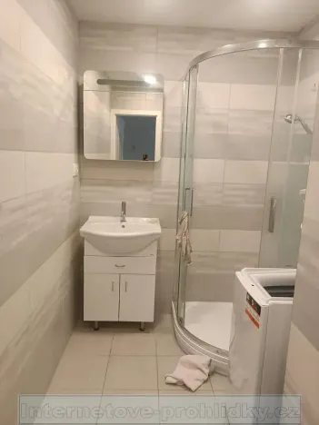 Pronájem bytu 3+1, Praha - Kamýk, 73 m2