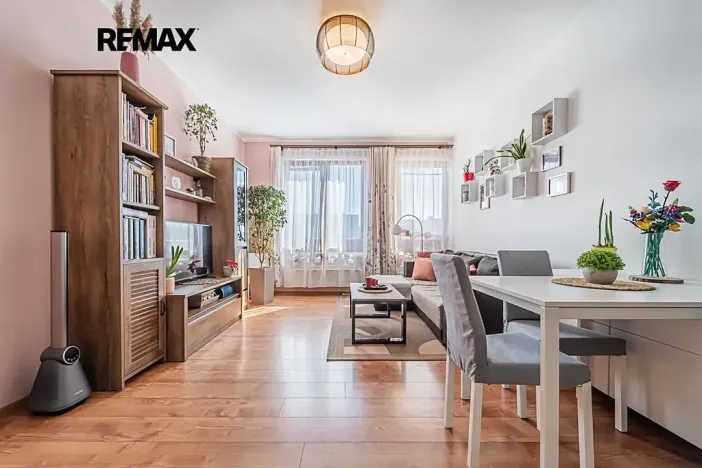 Pronájem bytu 2+kk, Slaný, Kybalova, 56 m2