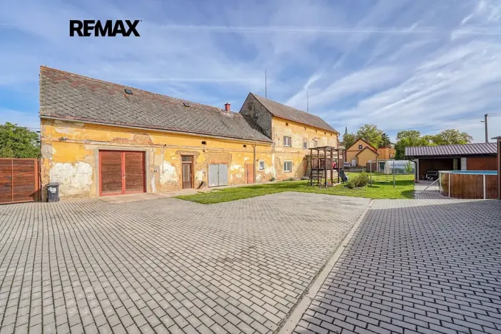 Prodej rodinného domu, Pernarec, 220 m2