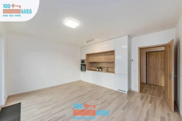 Pronájem bytu 2+kk, Praha - Lipence, Černošická, 48 m2