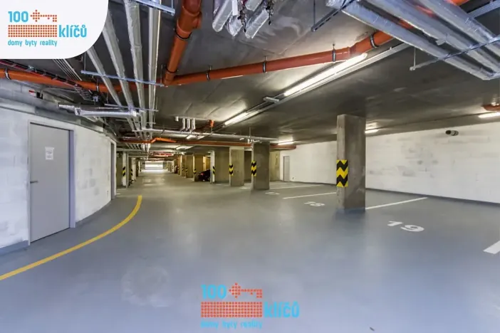 Pronájem bytu 2+kk, Praha - Lipence, Černošická, 48 m2