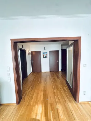 Prodej bytu 3+kk, Karlovy Vary, Pražská silnice, 102 m2