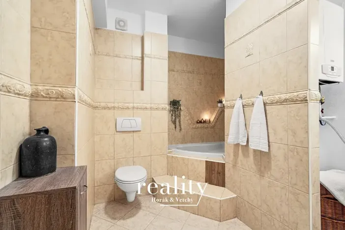 Prodej bytu 3+kk, Šumná, 88 m2