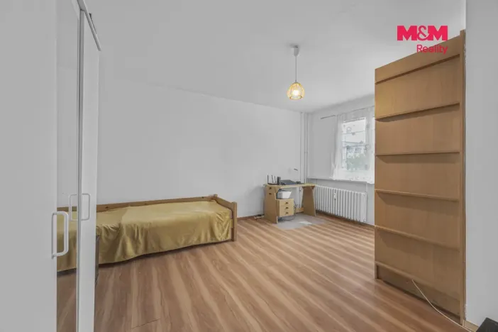 Pronájem bytu 1+kk, Hradec Králové - Slezské Předměstí, Gagarinova, 31 m2