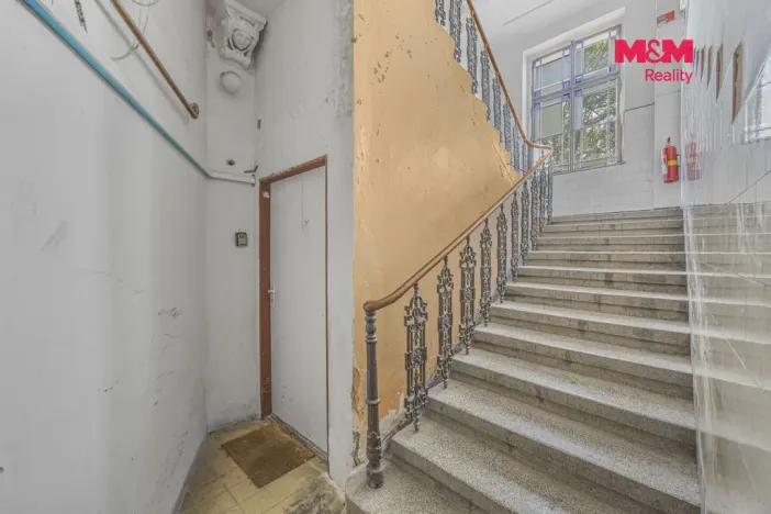 Pronájem komerční nemovitosti, Praha, Seifertova, 100 m2