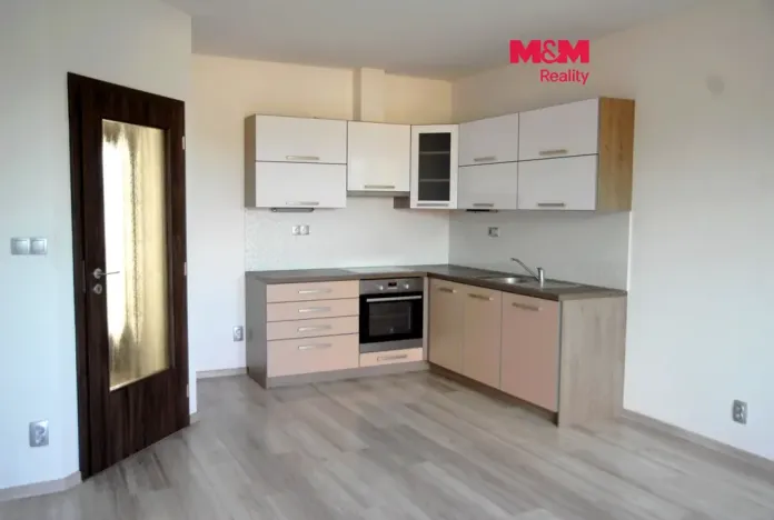 Pronájem bytu 2+kk, Jičín - Nové Město, Raisova, 56 m2