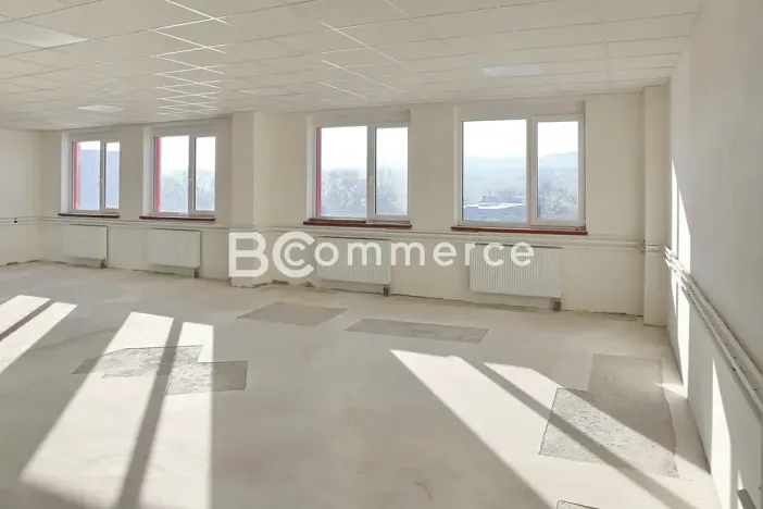 Pronájem skladu, Brno, 880 m2