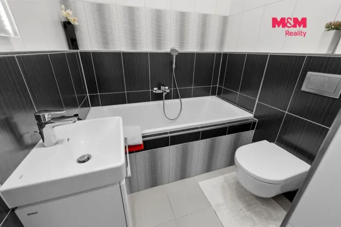 Prodej bytu 3+kk, Kladno - Kročehlavy, Jaroslava Holečka, 83 m2