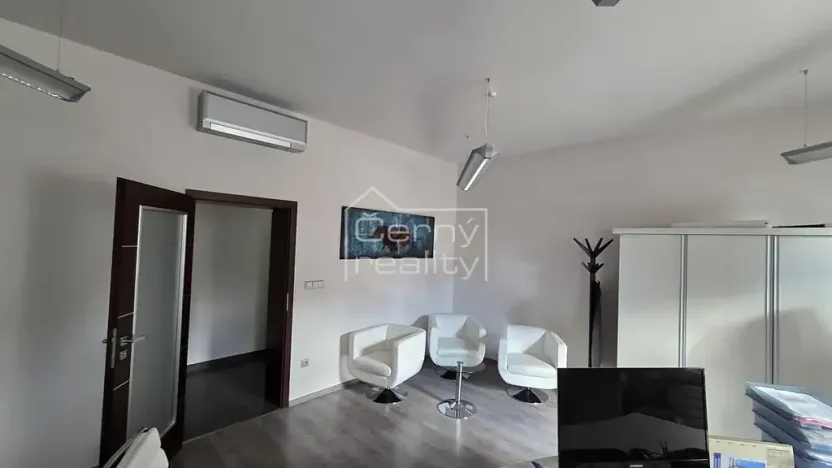 Pronájem kanceláře, Jičín, Kollárova, 140 m2