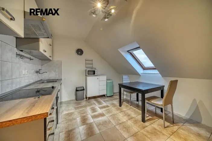 Pronájem bytu 2+1, Nymburk, Maršála Koněva, 47 m2