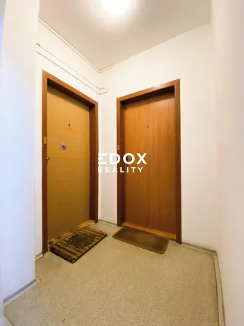 Prodej bytu 1+kk, Praha - Chodov, Majerského, 29 m2