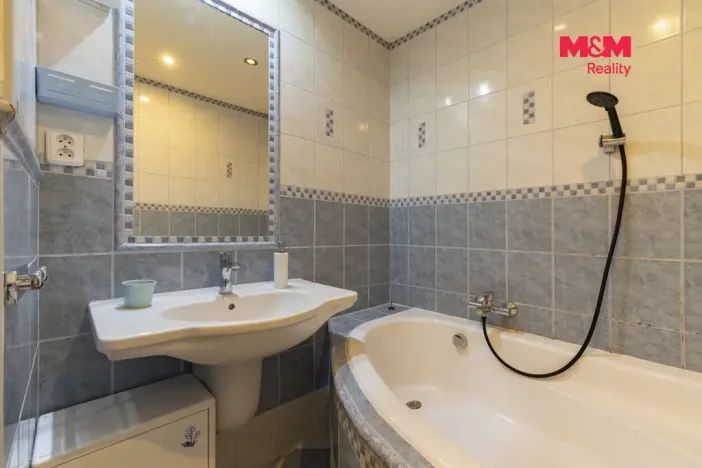 Prodej bytu 2+1, Františkovy Lázně, Májová, 60 m2