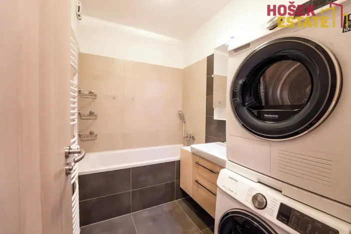 Prodej bytu 3+kk, Holubice, 80 m2