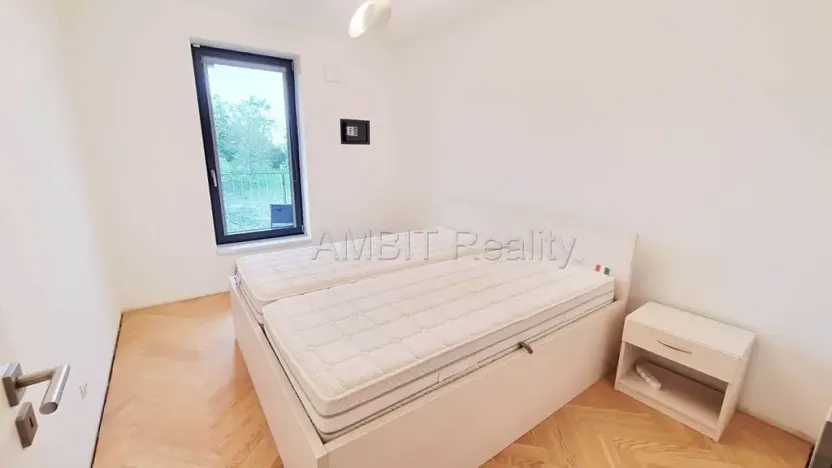 Pronájem bytu 4+kk, Praha - Žižkov, Kališnická, 99 m2