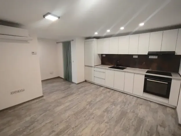 Pronájem bytu 2+kk, Olomouc, Jablonského, 33 m2
