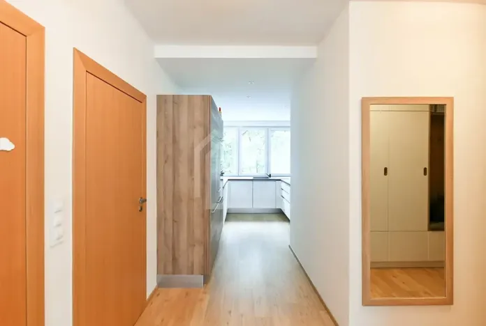 Pronájem bytu 3+kk, Praha - Radlice, Kroupova, 87 m2