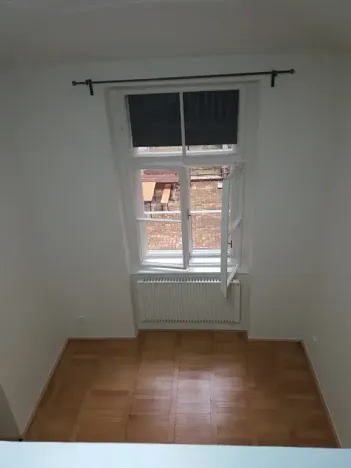 Pronájem bytu 1+kk, Praha - Žižkov, Hájkova, 40 m2